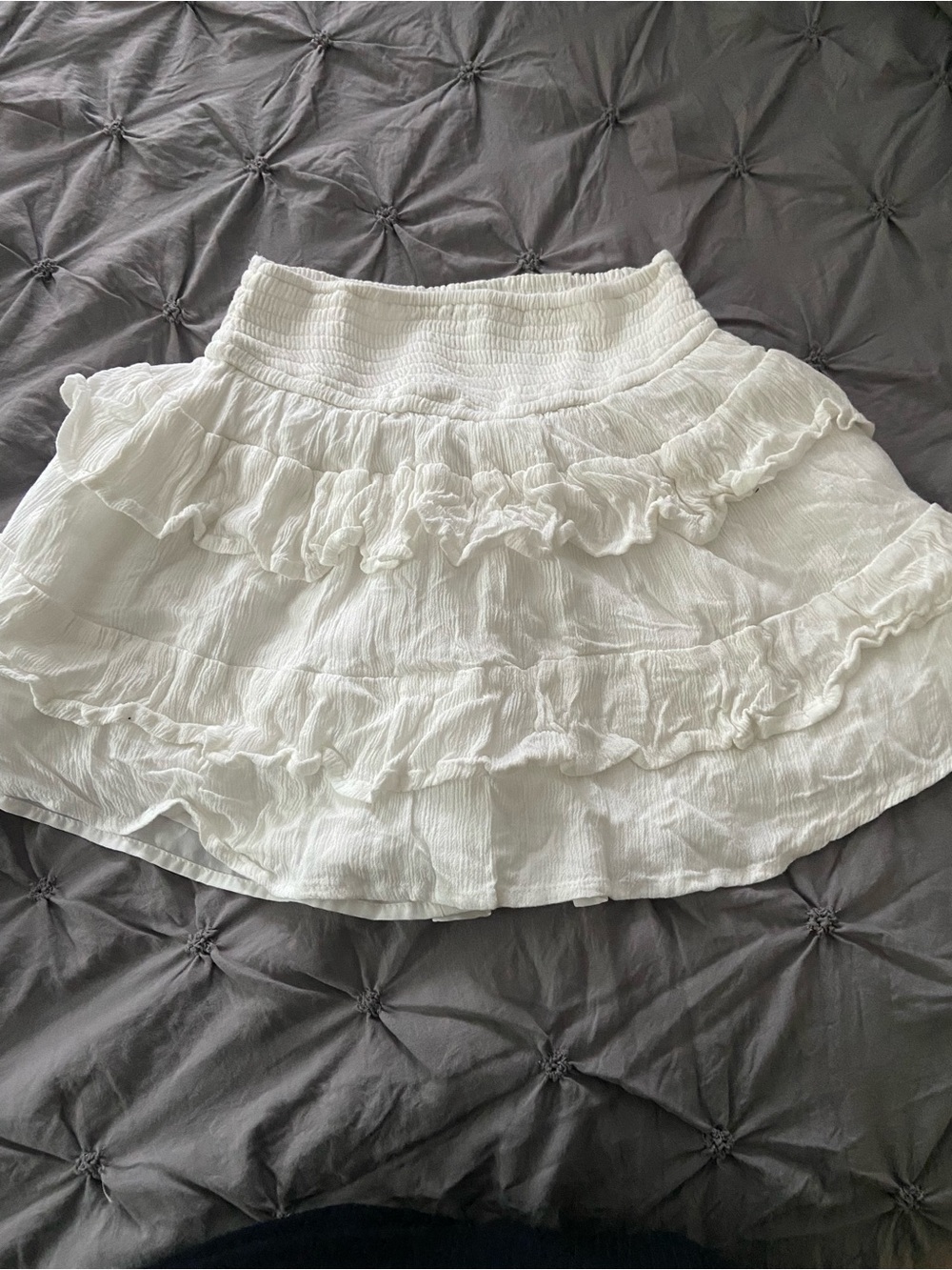 Hollister White Tiered Ruffle Skirt